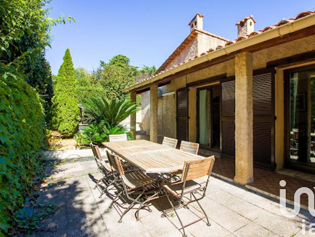 Vente Maison 6 pièces 166 m2 Antibes