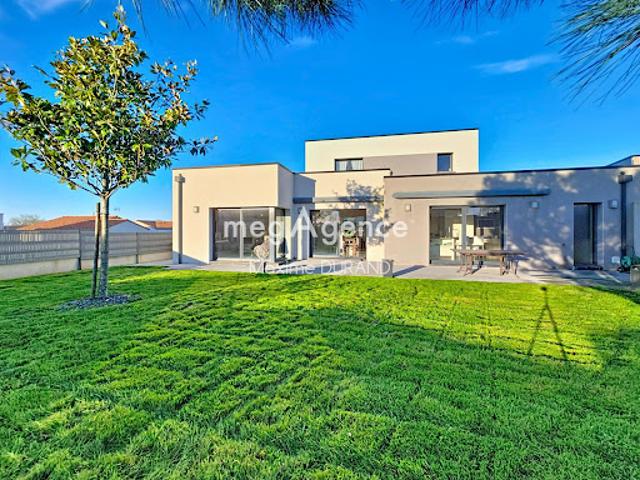 Vente Maison 6 pièces 166 m2 La Séguinière
