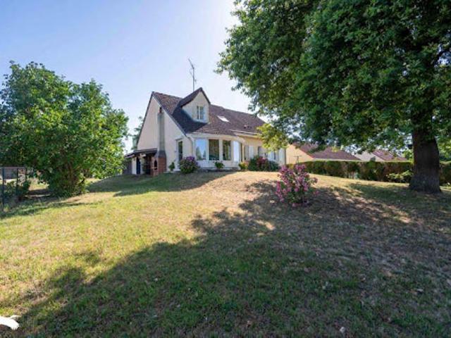 Vente Maison 6 pièces 166 m2 Vierzon