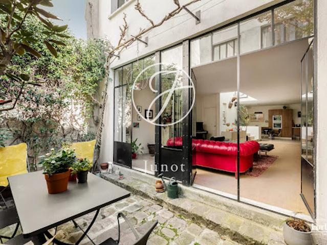 Vente Maison 6 pièces 166.4 m2 Paris 17ème