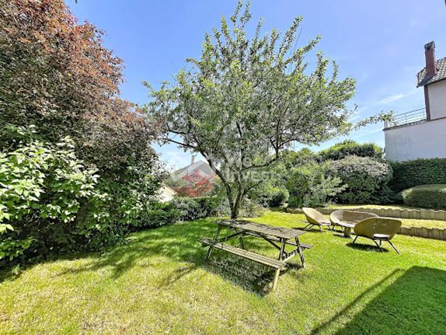 Vente Maison 6 pièces 167.46 m2 Marnes la Coquette