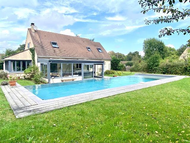 Vente Maison 6 pièces 168 m2 Montfort l'Amaury