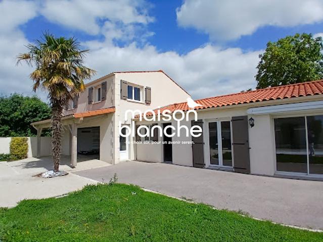 Vente Maison 6 pièces 168 m2 Breuil la Réorte