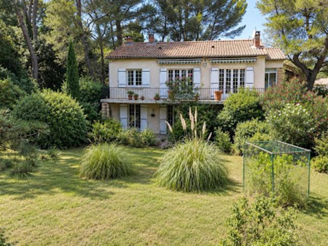 Vente Maison 6 pièces 168 m2 Villeneuve les avignon