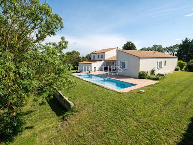 Vente Maison 6 pièces 168 m2 Yves