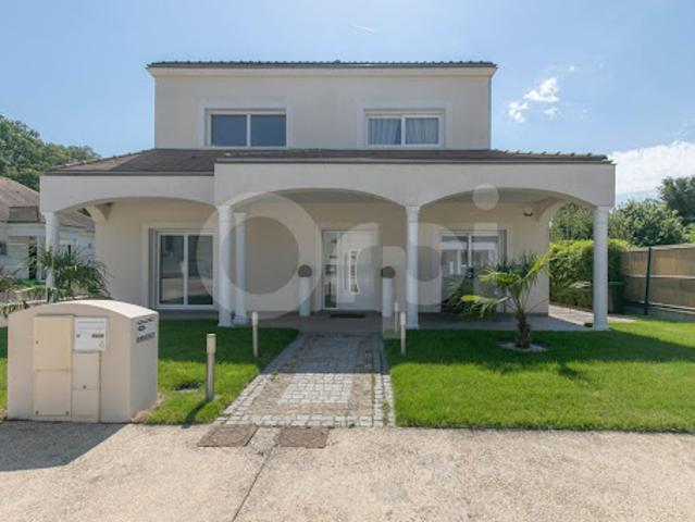 Vente Maison 6 pièces 169 m2 Le Plessis Trévise