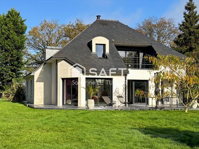 Vente Maison 6 pièces 169 m2 Locqueltas