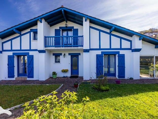Vente Maison 6 pièces 169 m2 Saint Jean de Luz
