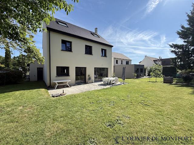 Vente Maison 6 pièces 160 m2 Montfort l'Amaury