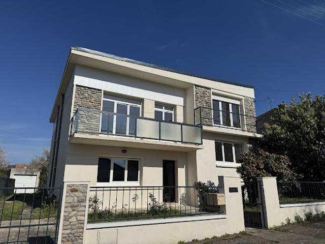 Vente Maison 6 pièces 160 m2 Montluçon