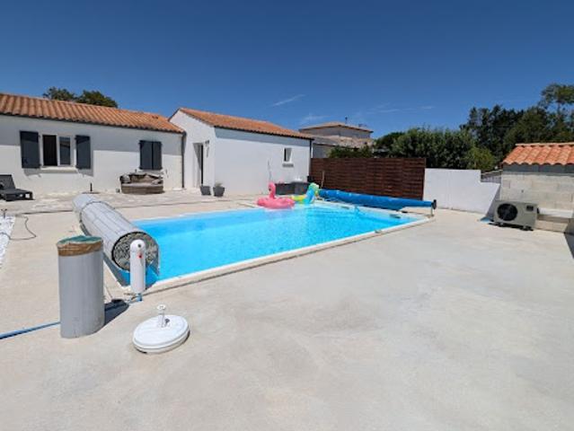 Vente Maison 6 pièces 160 m2 Ardillières