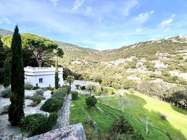 Vente Maison 6 pièces 160 m2 Bastia
