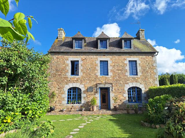 Vente Maison 6 pièces 160 m2 Kerpert