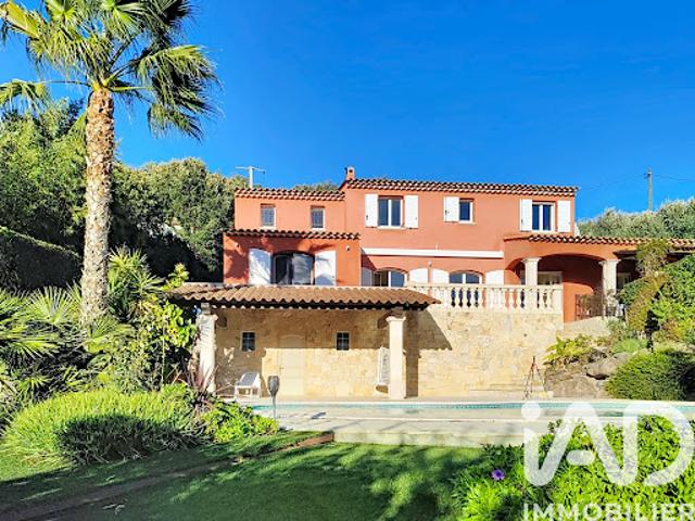 Vente Maison 6 pièces 160 m2 Les adrets de l'esterel