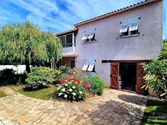 Vente Maison 6 pièces 160 m2 Saint Mandrier sur Mer