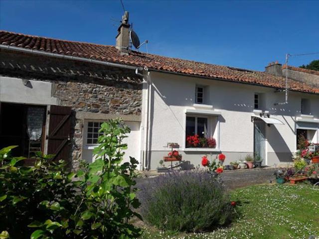 Vente Maison 6 pièces 160 m2 Saint Bonnet de Bellac