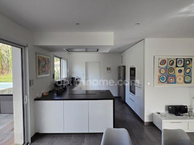 Vente Maison 6 pièces 160 m2 Saucats
