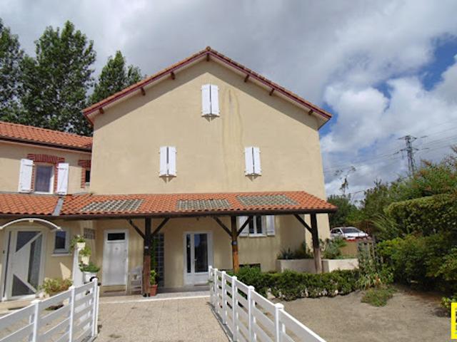 Vente Maison 6 pièces 160 m2 Saugnac et Cambran