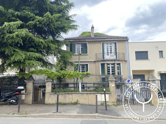 Vente Maison 6 pièces 160 m2 Vitry sur Seine