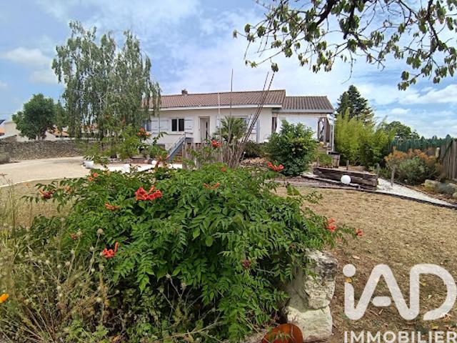 Vente Maison 6 pièces 162 m2 Airvault