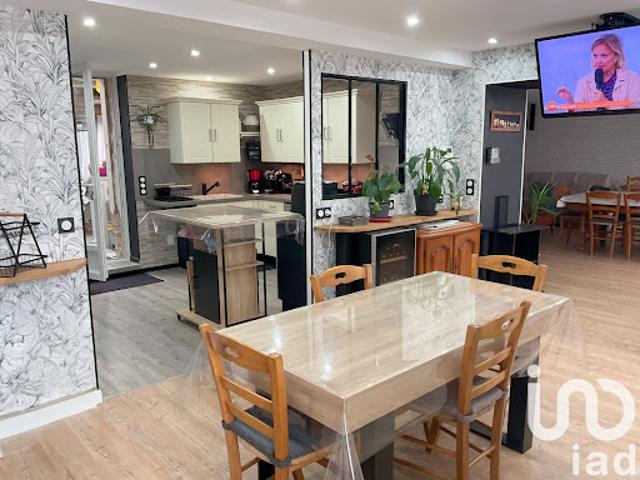 Vente Maison 6 pièces 162 m2 Le Gué d'Alleré