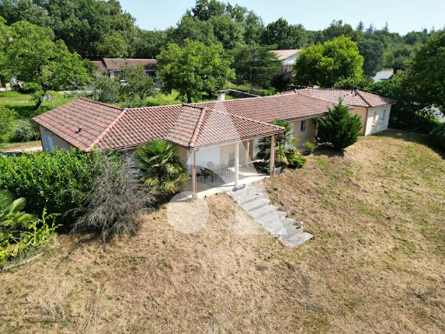Vente Maison 6 pièces 162 m2 Lissac et Mouret