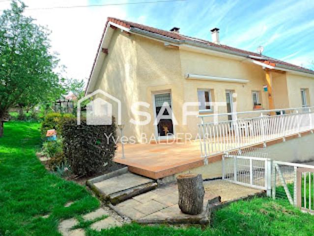 Vente Maison 6 pièces 162 m2 Serre les Sapins