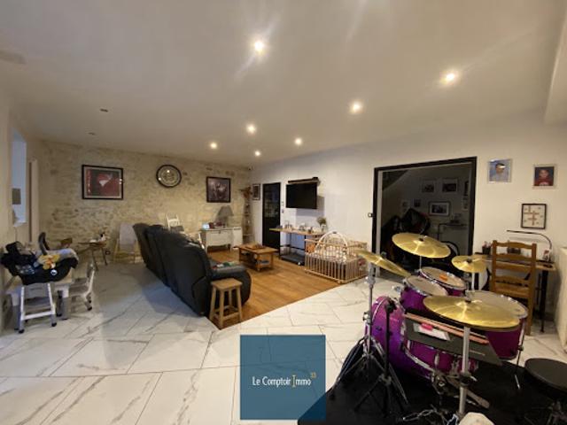 Vente Maison 6 pièces 163 m2 Sainte Eulalie