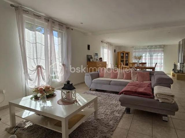 Vente Maison 6 pièces 163 m2 Vitry en Perthois