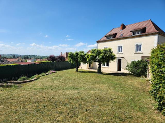 Vente Maison 6 pièces 174 m2 Pouilly sous Charlieu
