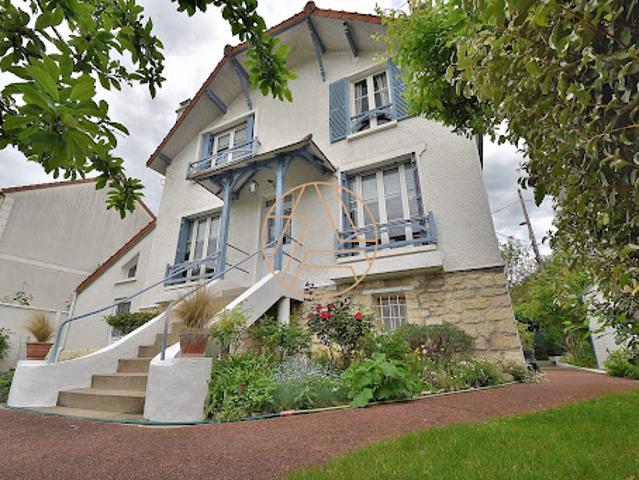 Vente Maison 6 pièces 174.44 m2 Chennevieres sur marne