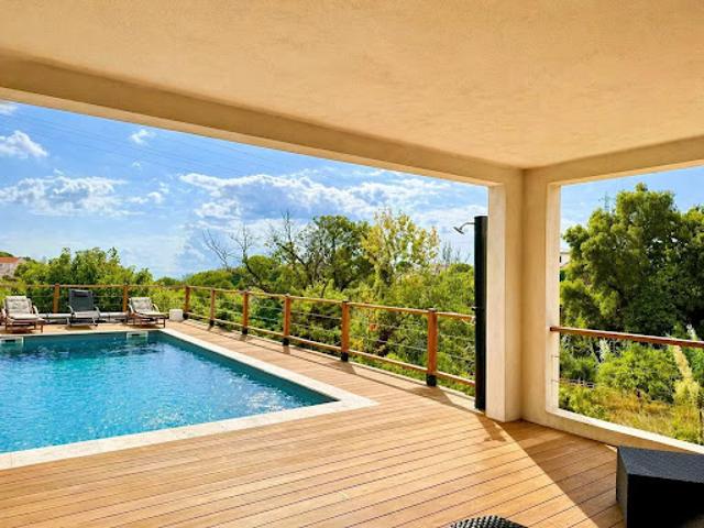 Vente Maison 6 pièces 175 m2 Bastia