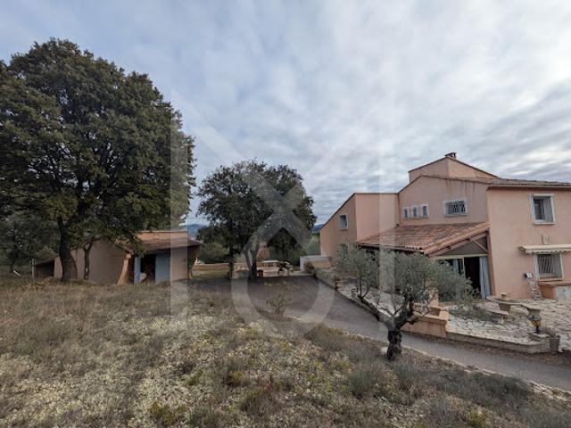 Vente Maison 6 pièces 151 m2 Peyrolles en Provence