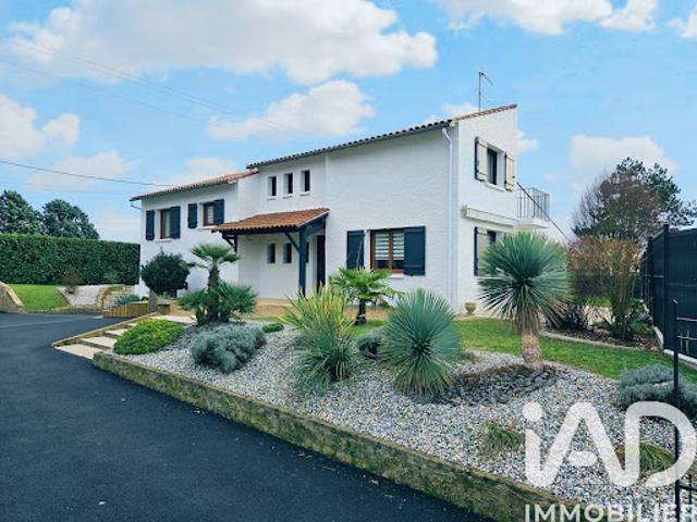 Vente Maison 6 pièces 175 m2 Saint Martin la Pallu