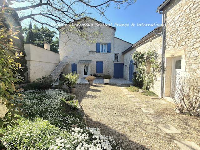 Vente Maison 6 pièces 175 m2 Saussignac