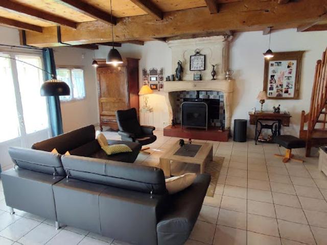 Vente Maison 6 pièces 176 m2 Bussac sur Charente