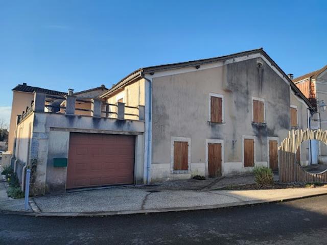 Vente Maison 6 pièces 176 m2 Brossac