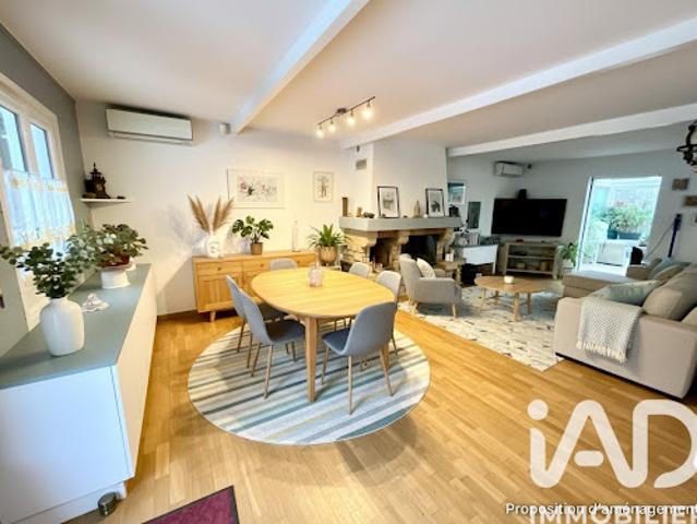 Vente Maison 6 pièces 176 m2 Saint Germain lès Arpajon