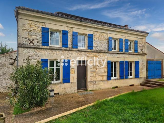 Vente Maison 6 pièces 176 m2 Saint Hilaire de Villefranche