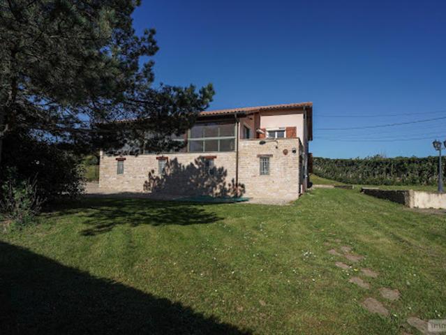 Vente Maison 6 pièces 178.58 m2 Solutré Pouilly