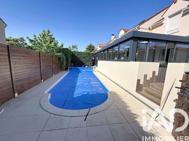 Vente Maison 6 pièces 179 m2 Longjumeau