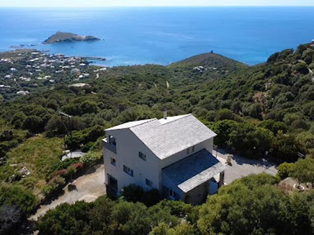Vente Maison 6 pièces 170 m2 Centuri