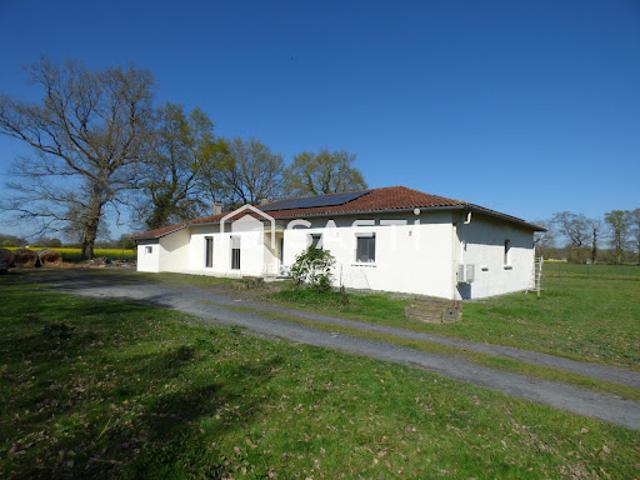 Vente Maison 6 pièces 170 m2 Saint Aunix Lengros