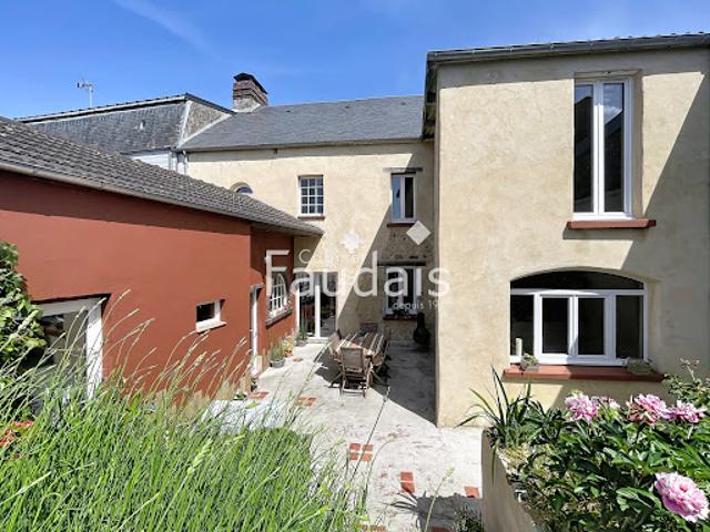Vente Maison 6 pièces 170 m2 Saint Sauveur Lendelin