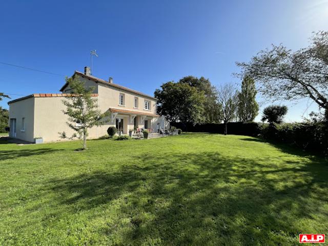Vente Maison 6 pièces 170 m2 Sèvremont
