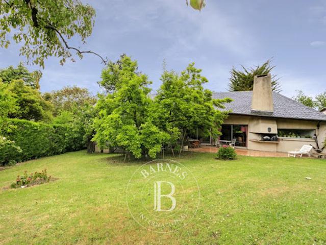 Vente Maison 6 pièces 170.82 m2 Rueil Malmaison