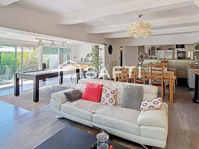 Vente Villa 6 pièces 171 m2 Villecroze