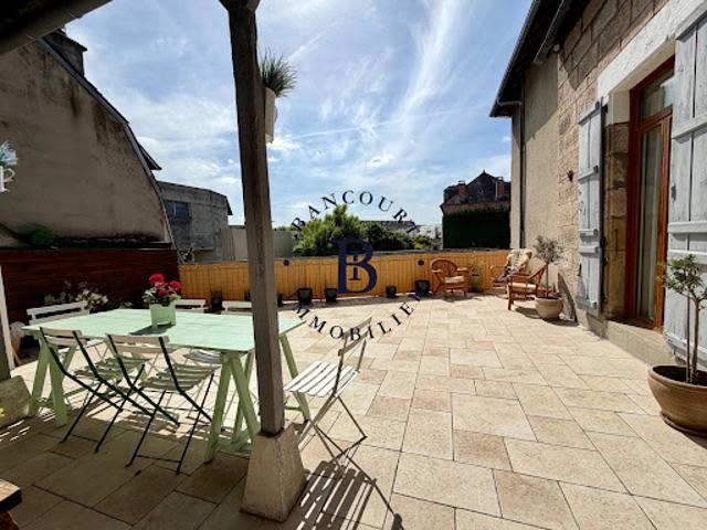 Vente Maison 6 pièces 184 m2 Brive la Gaillarde