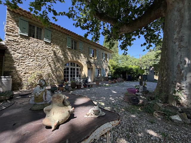 Vente Mas 6 pièces 184 m2 Caderousse