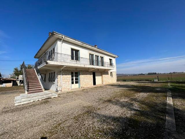 Vente Maison 6 pièces 184 m2 Sauveterre Saint Denis
